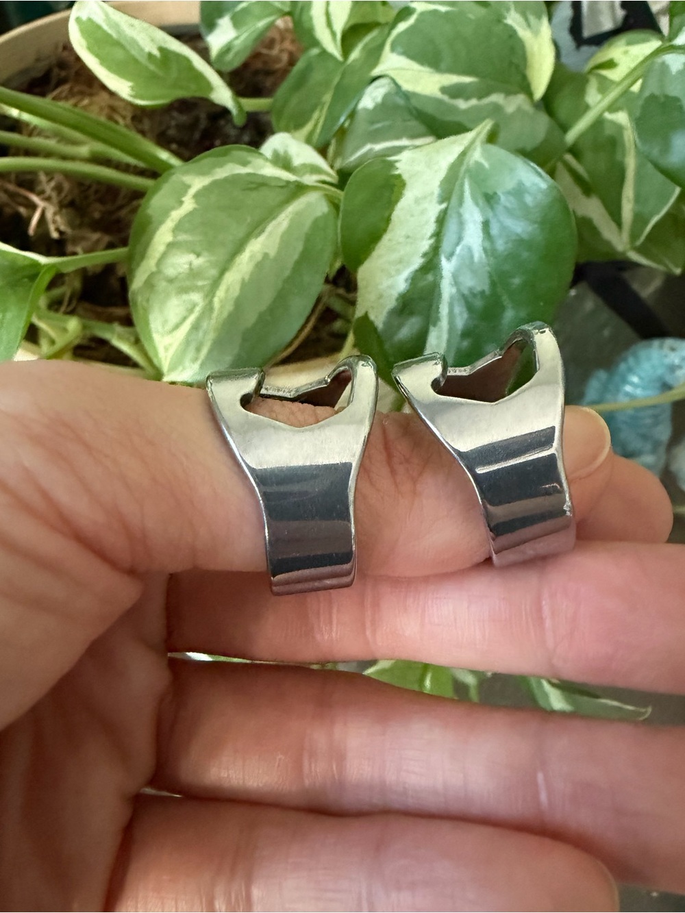 🆕 Two Silver Bottle Opener Rings - Picture 2 of 3
